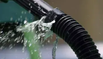 تسرب المياه في المنزل 800x531 2 تسرب المياه في المنزل 800x531 2