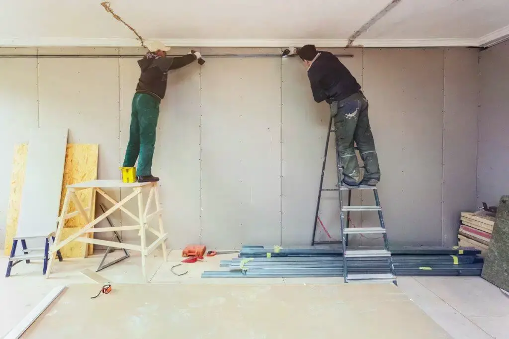 United Restoration Inc Fire Damage Restoration Process Guide IMAGE2 1024x682 1 شركات فحص المنازل والفلل