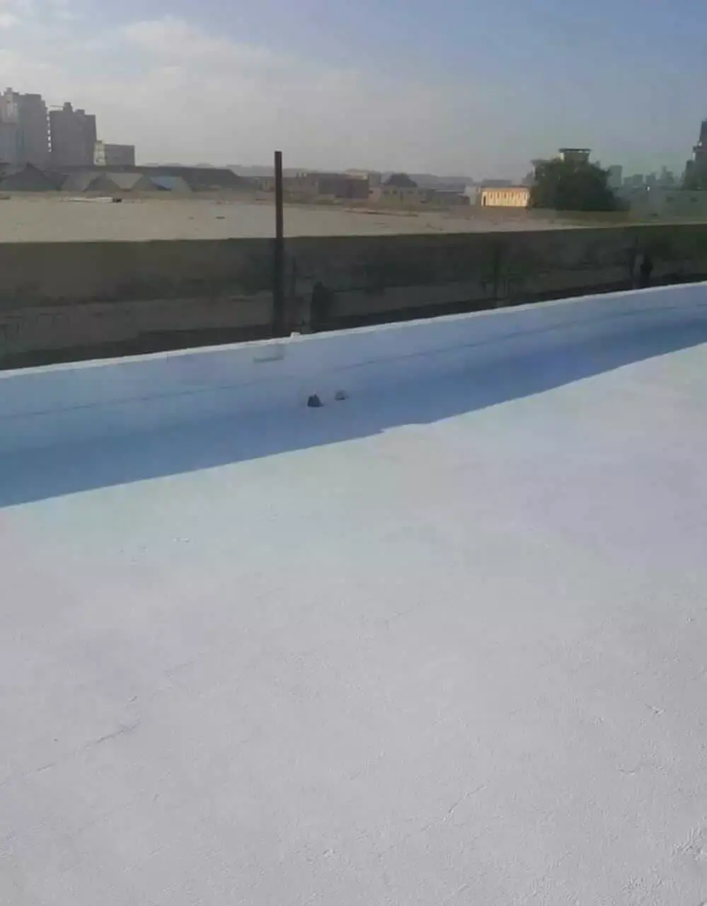 b65f563e 61d6 45a8 95a8 2bd70ba548e6 عزل السطح من الشمس بجدة