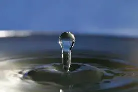 عمليات كشف تسربات المياة بالرياض
