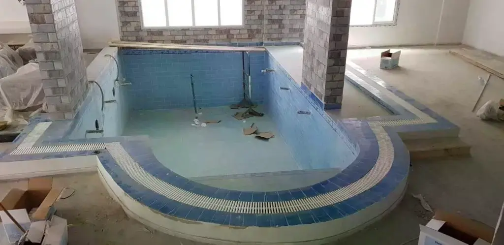 كشف تسربات المسابح